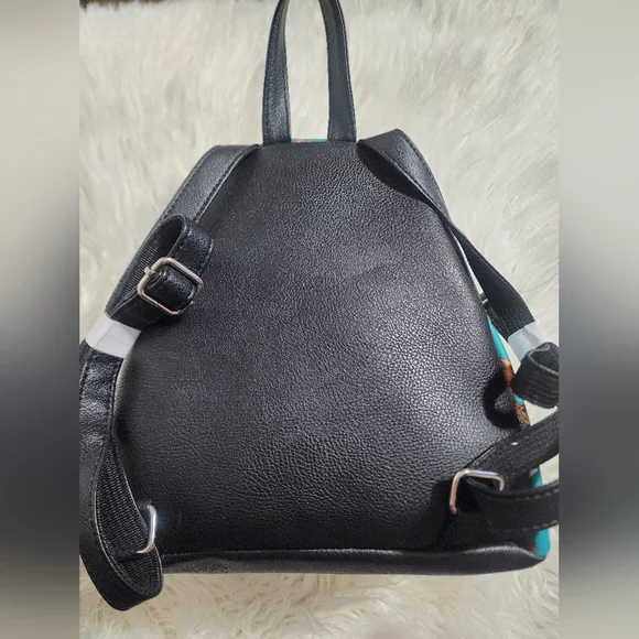 Backpack - Picture 3 of 3